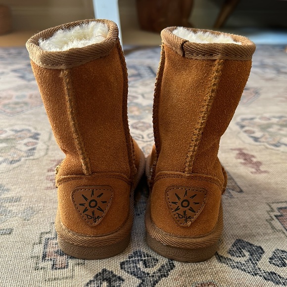 Sherpa Baby Boots 9 - Picture 4 of 5